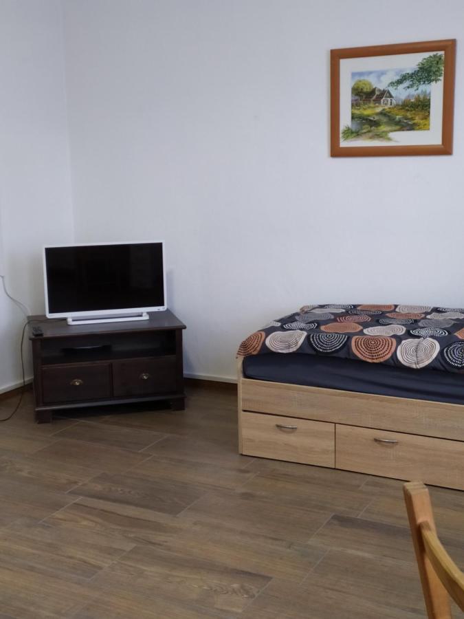 Monteurzimmer Ez Gross Frankfurt  Bagian luar foto